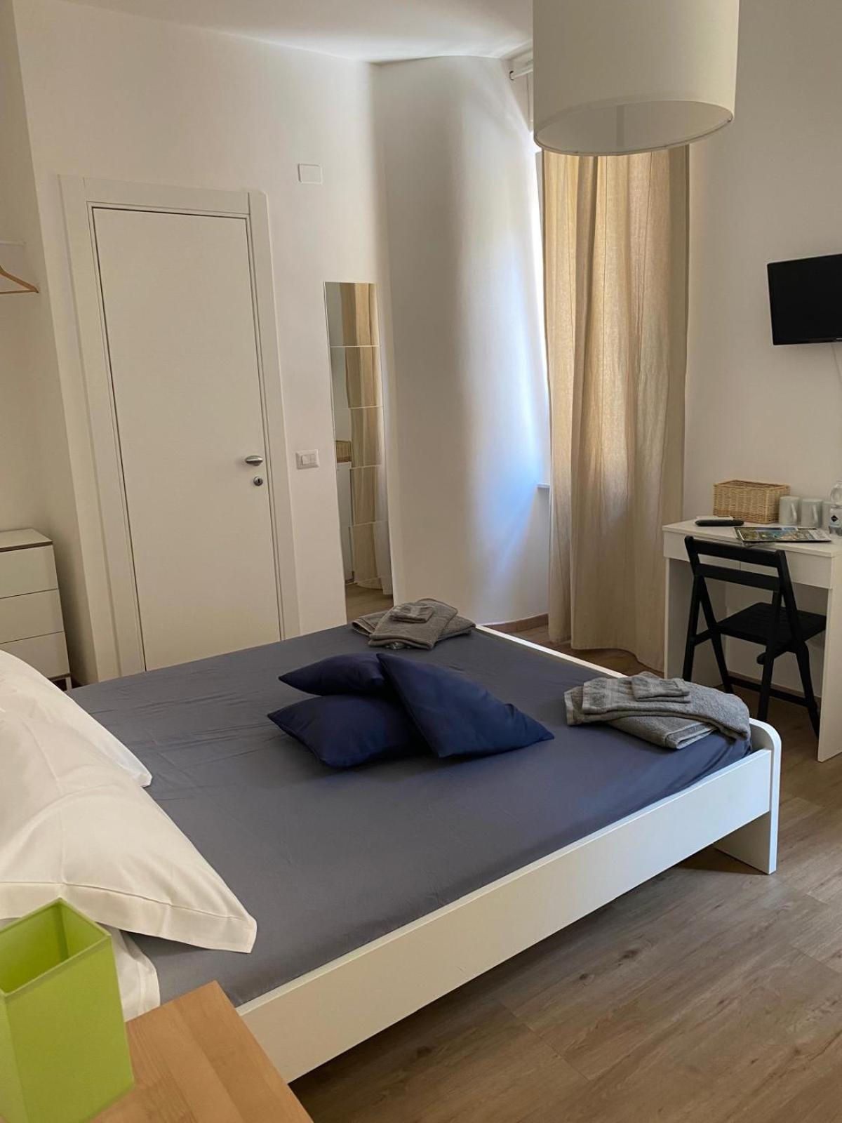 5 Terre Inn Affittacamere La Spezia Bagian luar foto